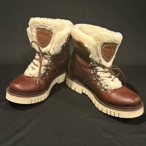 Pajari Women’s Leather and Faux Fur Lace Up Boots Size 6-6.5